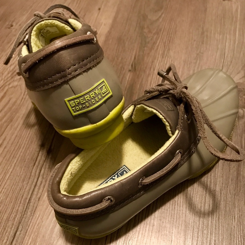 Sperry rain shoes